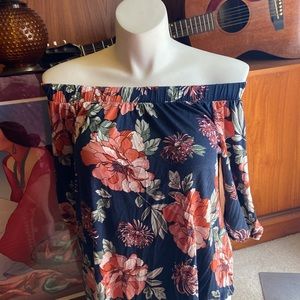 L LOVAPPELLA OFF THE SHOULDER NAVY FLORAL BLOUSE ELASTIC SLEEVE AND NECKLINE
